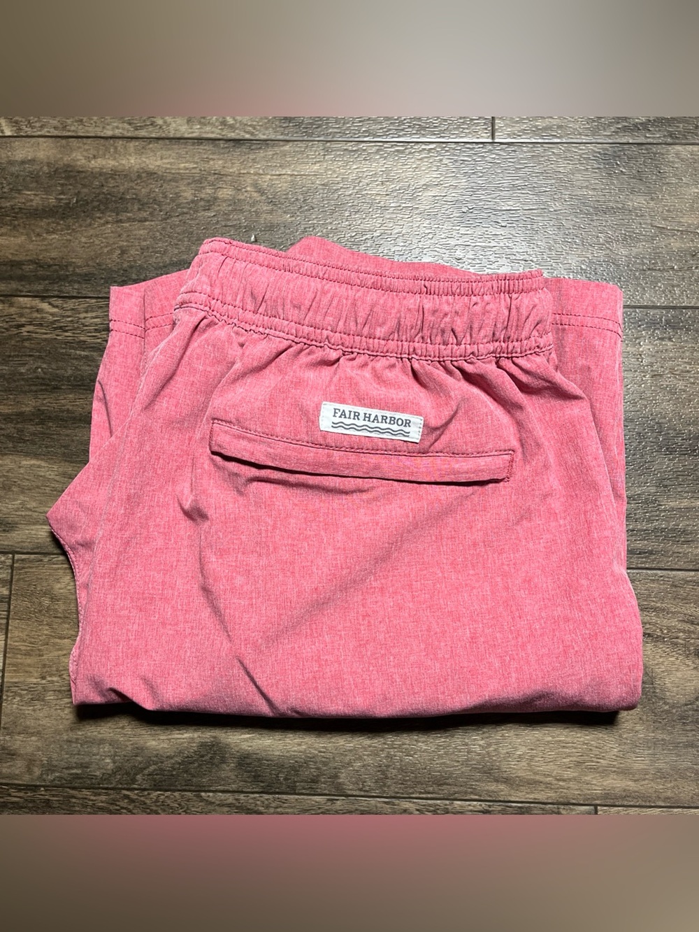 Fair Harbor The One Short Men's XL Red Heather 8" Stretch Hybrid Athleisure EUC - Picture 7 of 7